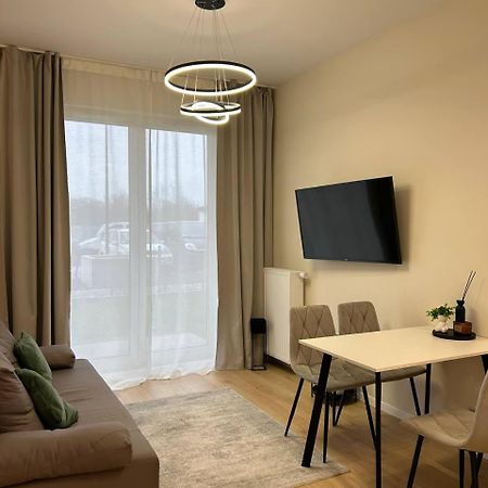 Warsaw Airport Apartment Varsóvia Exterior foto